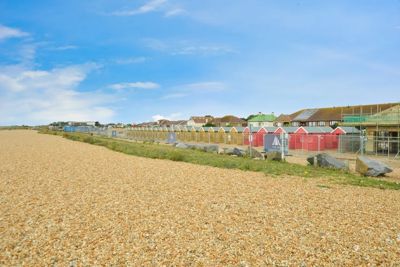 Coast Drive, Greatstone, New Romney, Kent, TN28, photo 13