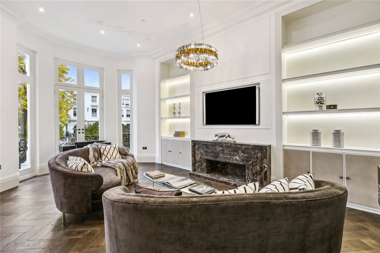 Vicarage Gate, Kensington, W8, photo 2