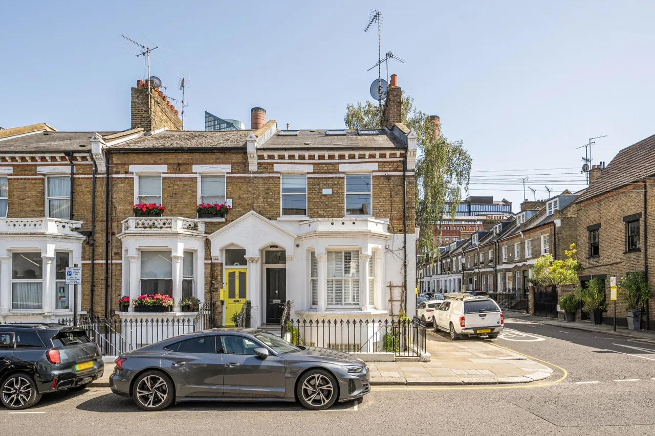 5 bed house for sale, Burnaby Street, Chelsea, SW10