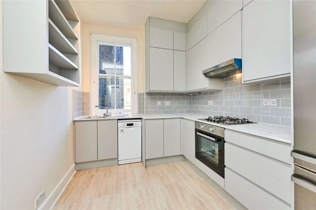 Douglas House, 6 Maida Avenue, Little Venice, London, W2 1TG, photo 3