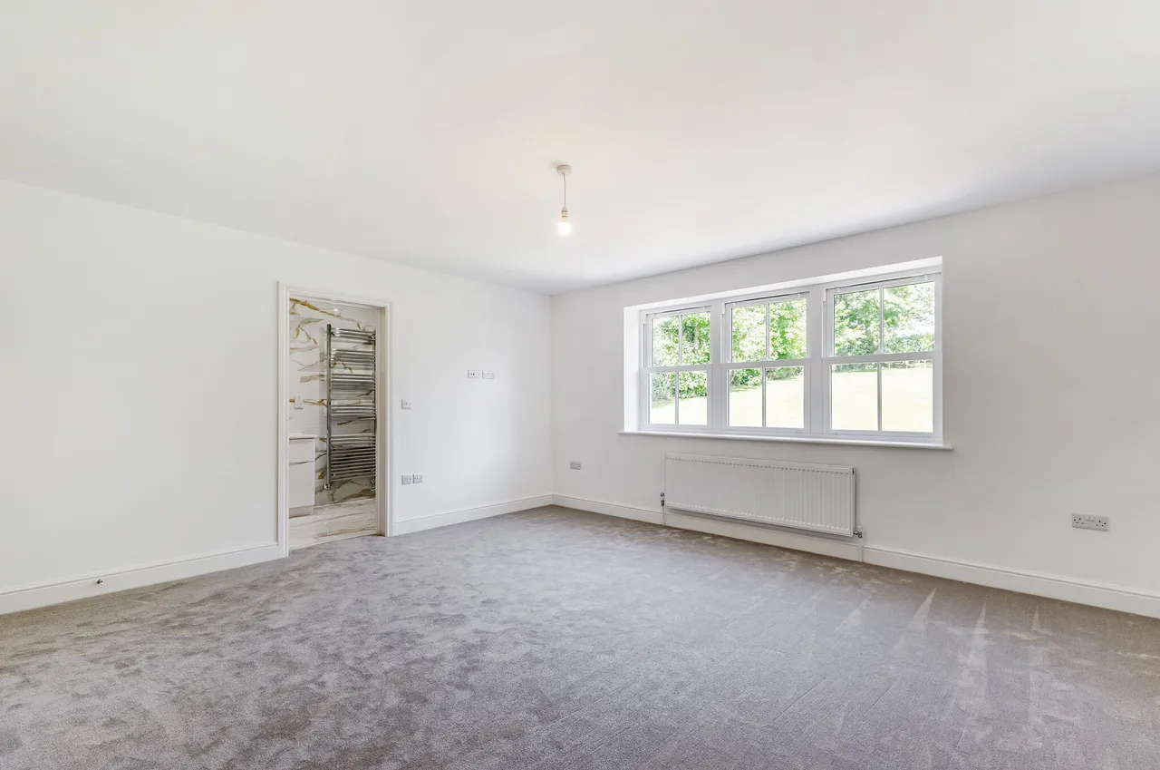 Wellhouse Road, Beech, GU34, photo 12