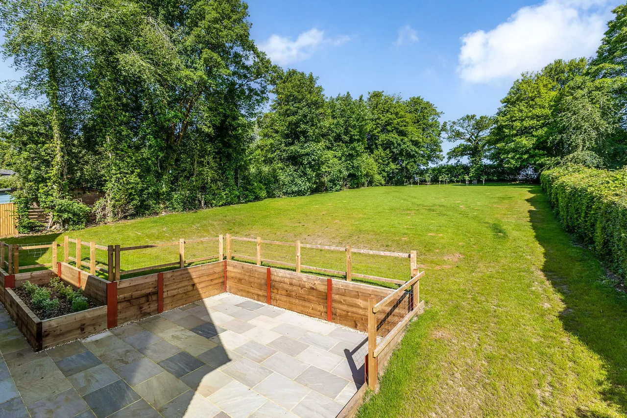 Wellhouse Road, Beech, GU34, photo 5
