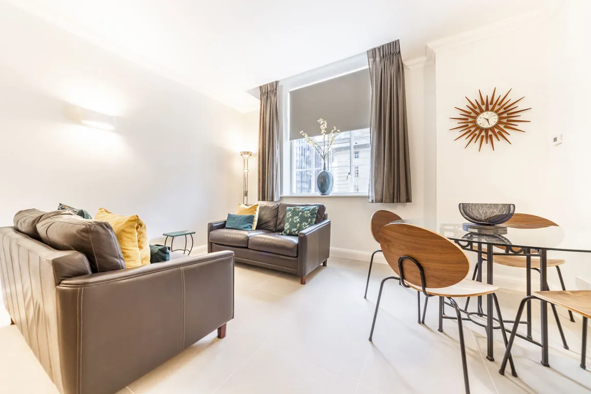 3 bed flat to rent — North Block, London