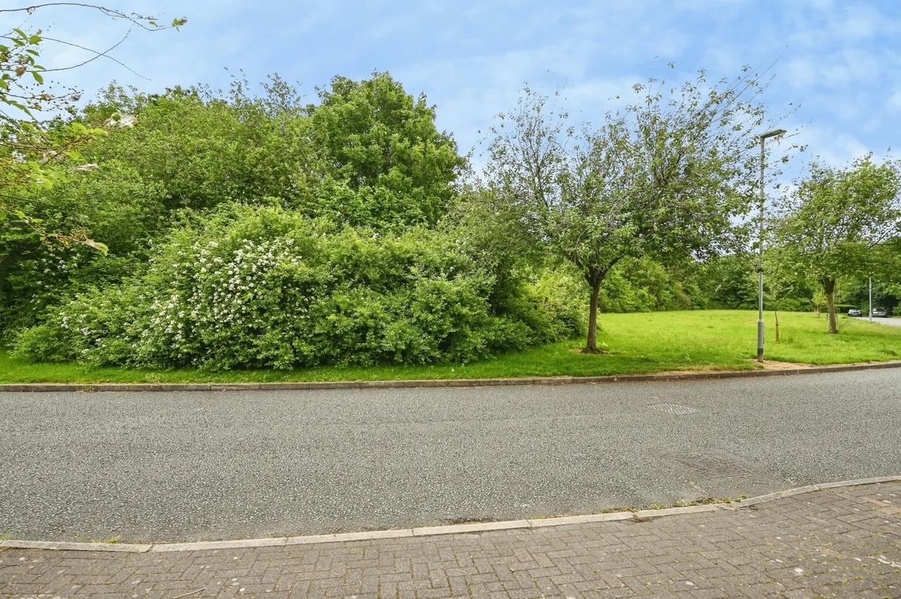 Coppice Green, Westbrook, Warrington, Cheshire, WA5, photo 18