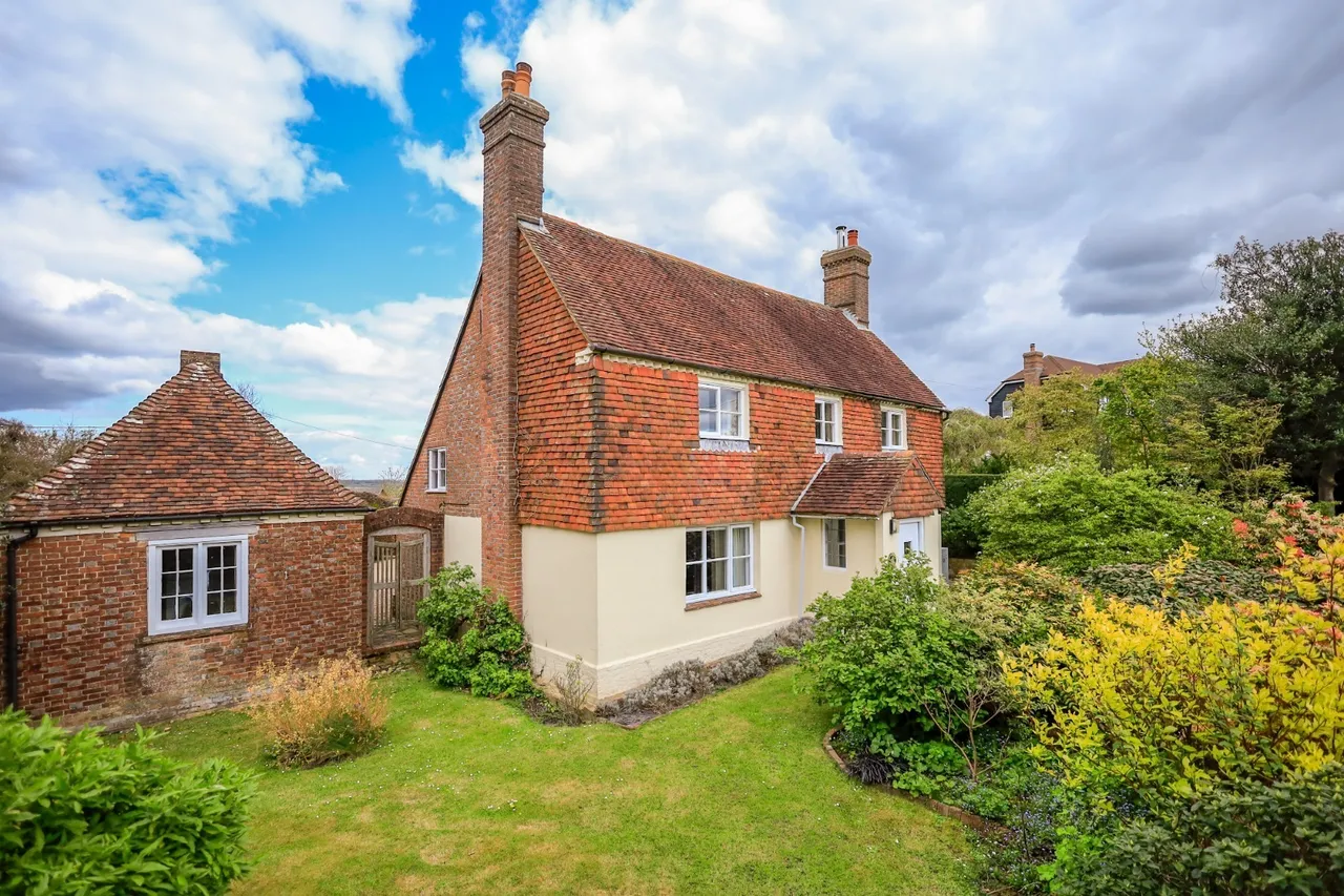 4 bed character property for sale — Windmill Hill, Hailsham