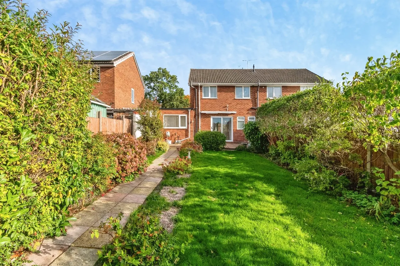 Stafford Lane, Hednesford, WS12, photo 17