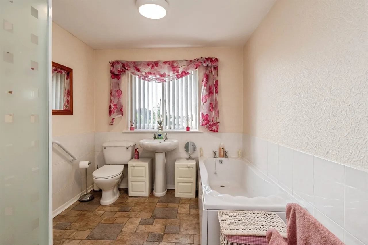 Stafford Lane, Hednesford, WS12, photo 14