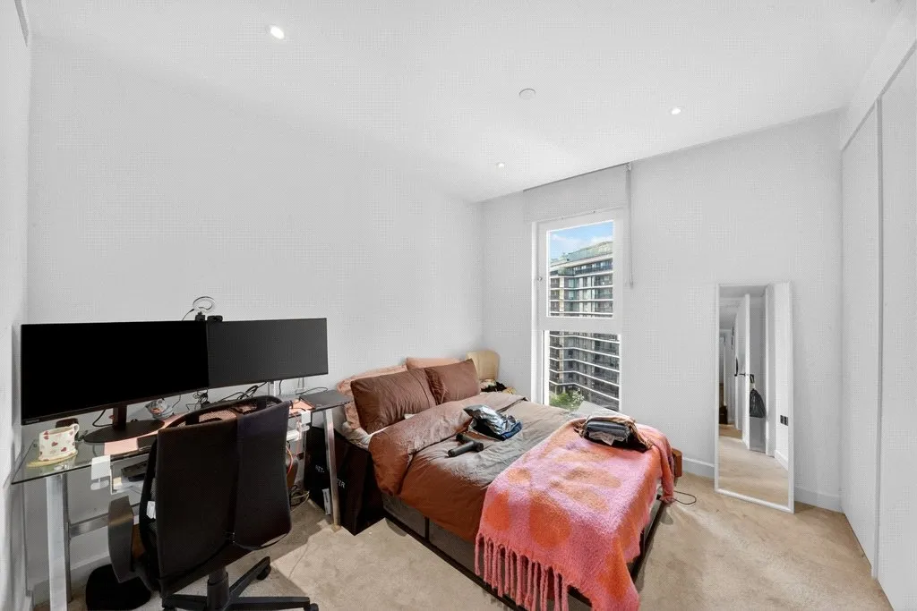 Fountain Park Way, White City, W12, photo 5