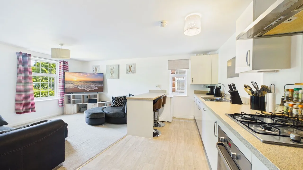 Rosso Close, Doncaster, DN4, photo 3