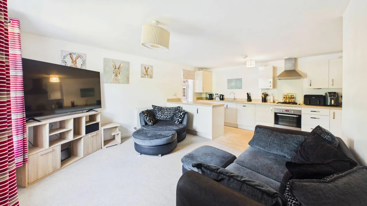 Rosso Close, Doncaster, DN4, photo 6