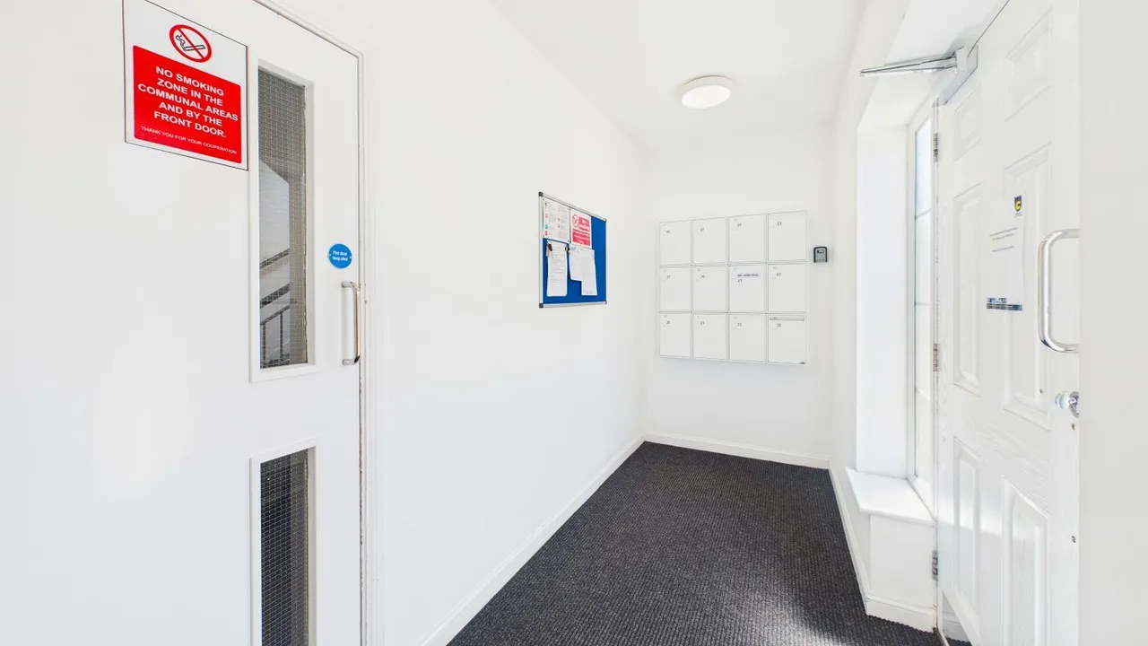 Rosso Close, Doncaster, DN4, photo 12