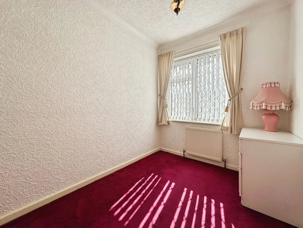 Bodmin Rise, Park Hall, WS5, photo 14