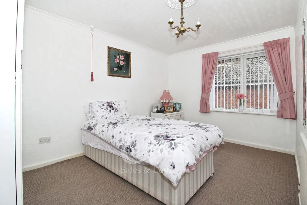 Bodmin Rise, Park Hall, WS5, photo 11