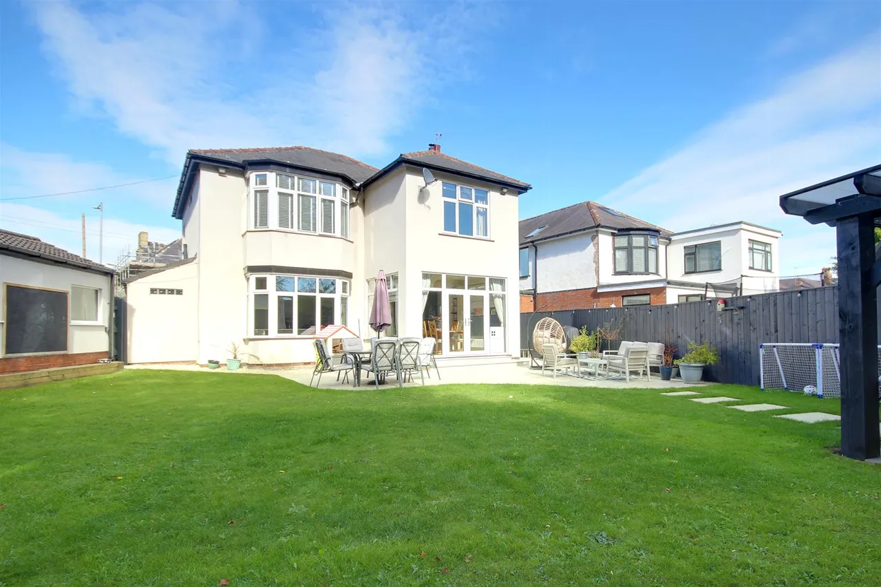 4 bed house for sale, Carr Lane, Willerby