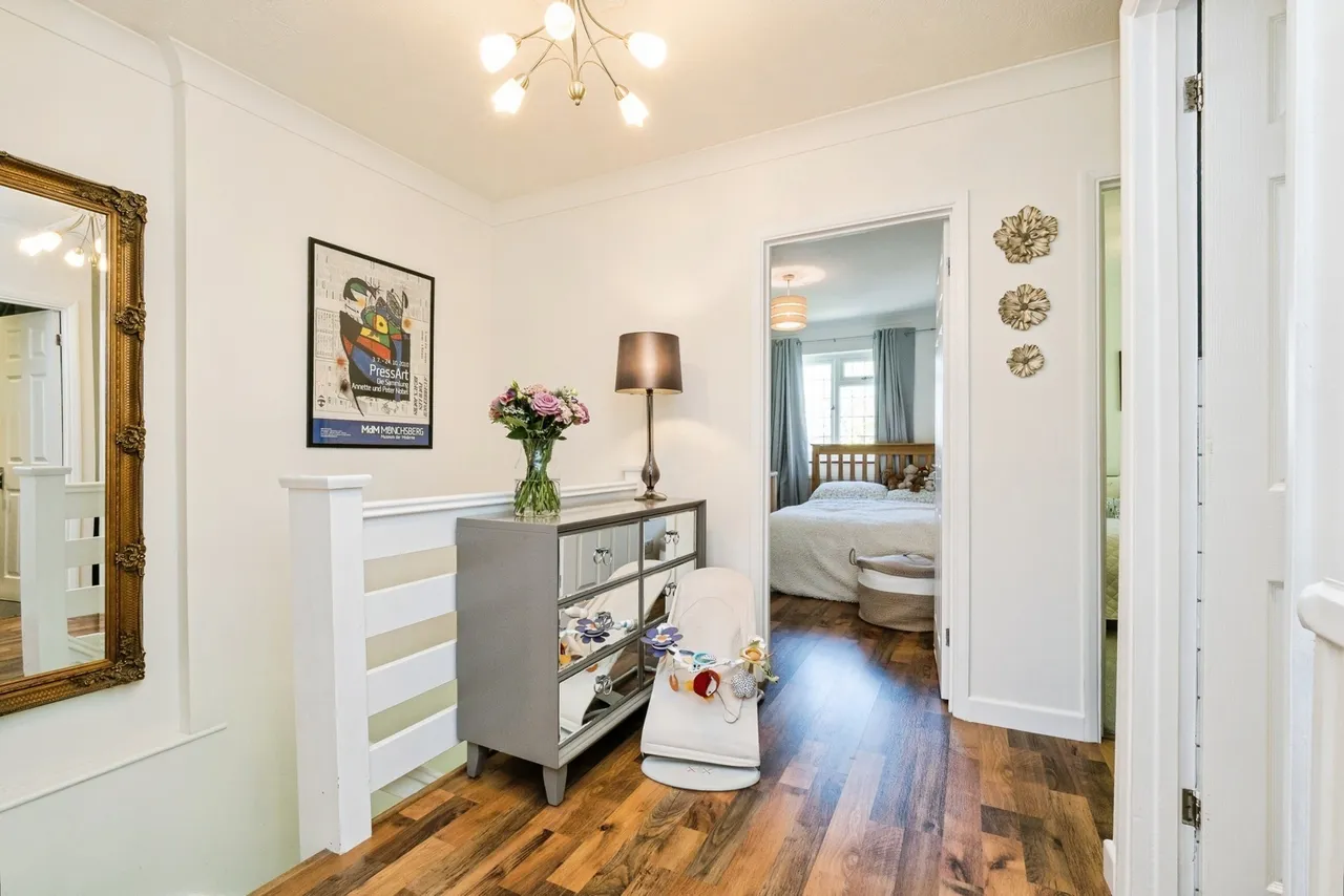 Beacons Close, Beckton, London, E6, photo 14