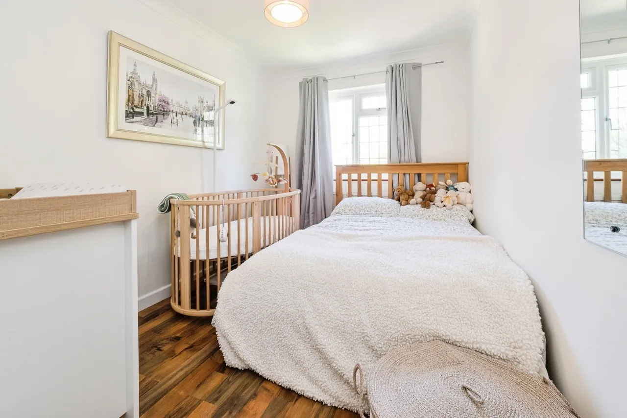 Beacons Close, Beckton, London, E6, photo 13