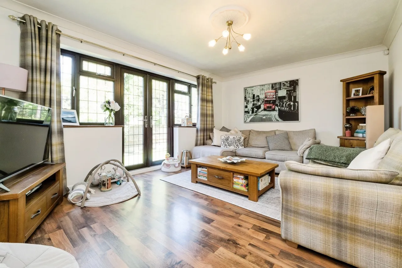 Beacons Close, Beckton, London, E6, photo 7