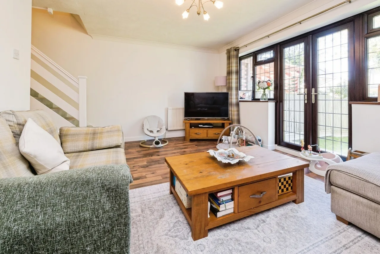 Beacons Close, Beckton, London, E6, photo 9
