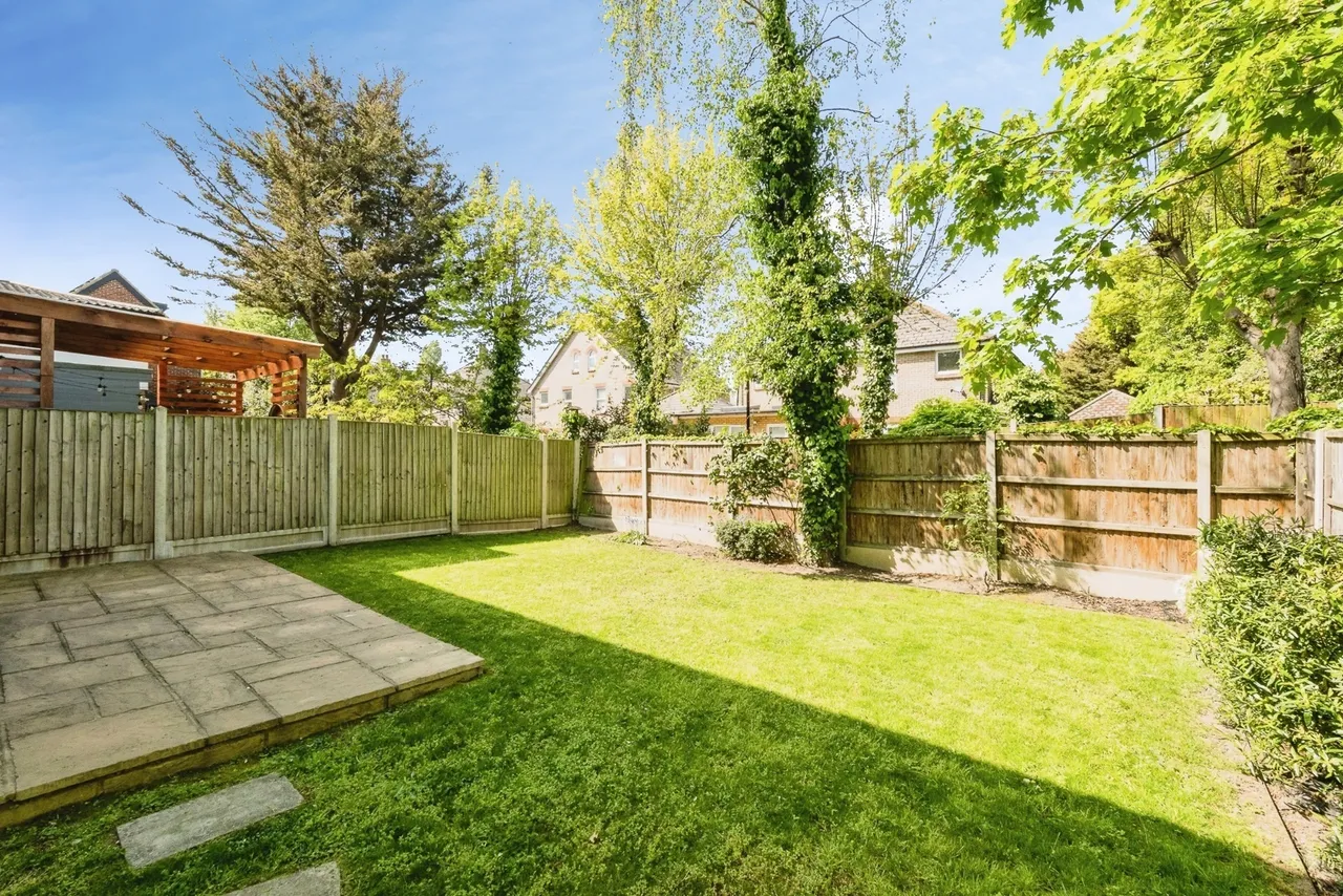 Beacons Close, Beckton, London, E6, photo 19