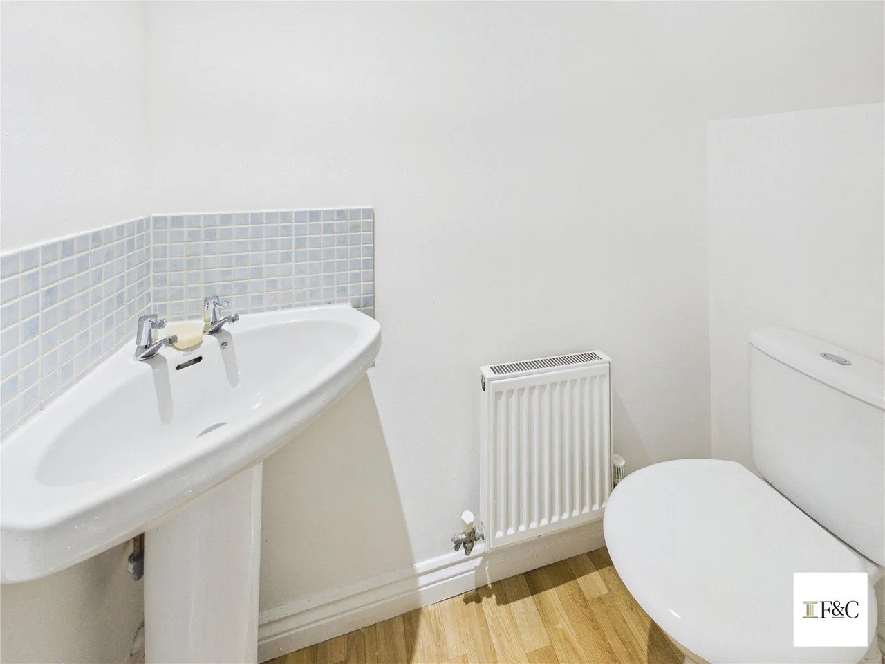 No Upward Chain, Stunning Four-Bedroom Townhouse, photo 14