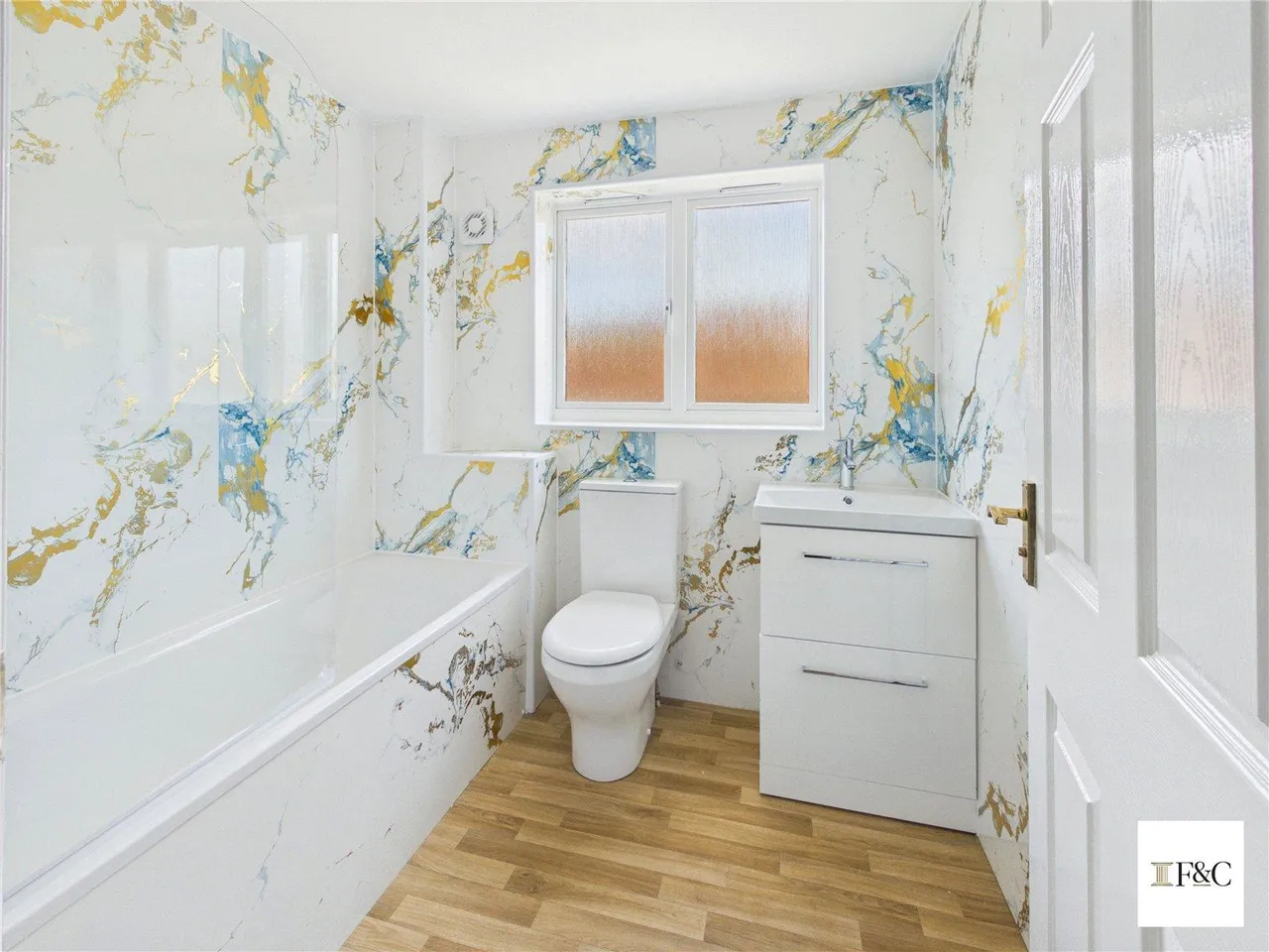 No Upward Chain, Stunning Four-Bedroom Townhouse, photo 21
