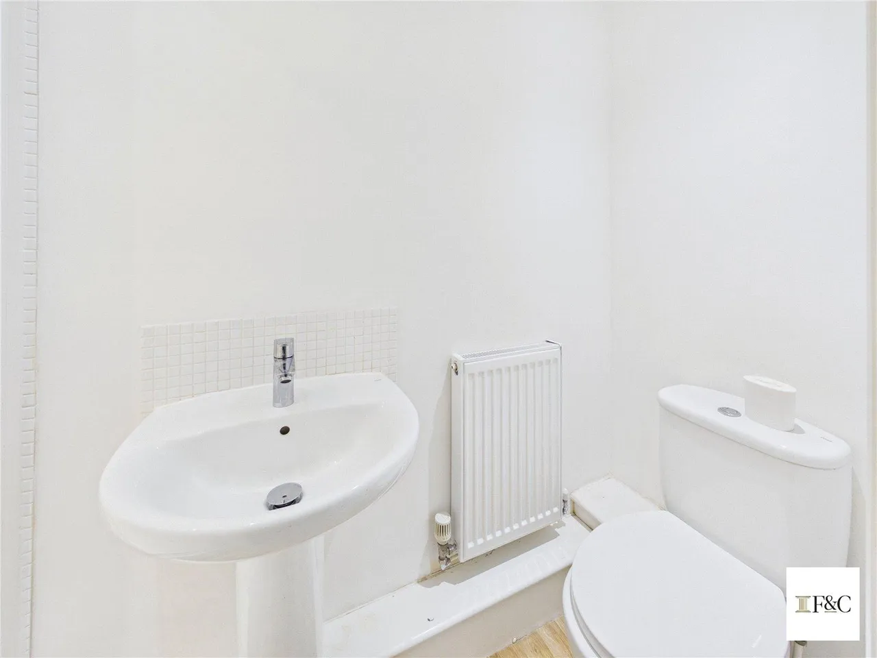 No Upward Chain, Stunning Four-Bedroom Townhouse, photo 32