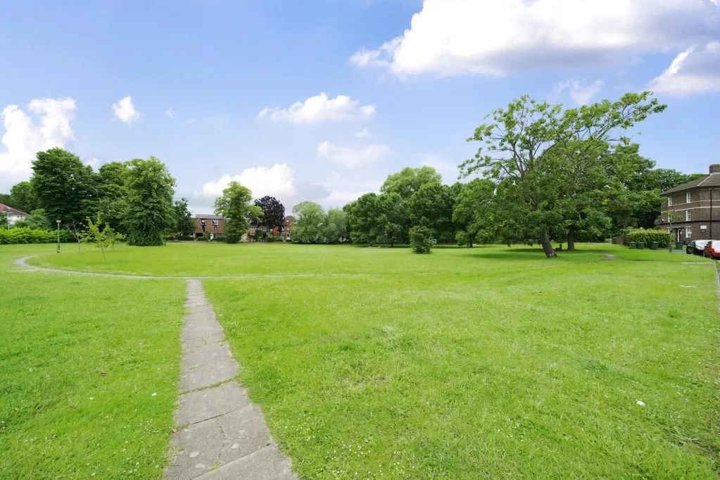 Pond Close, London, SE3, photo 19