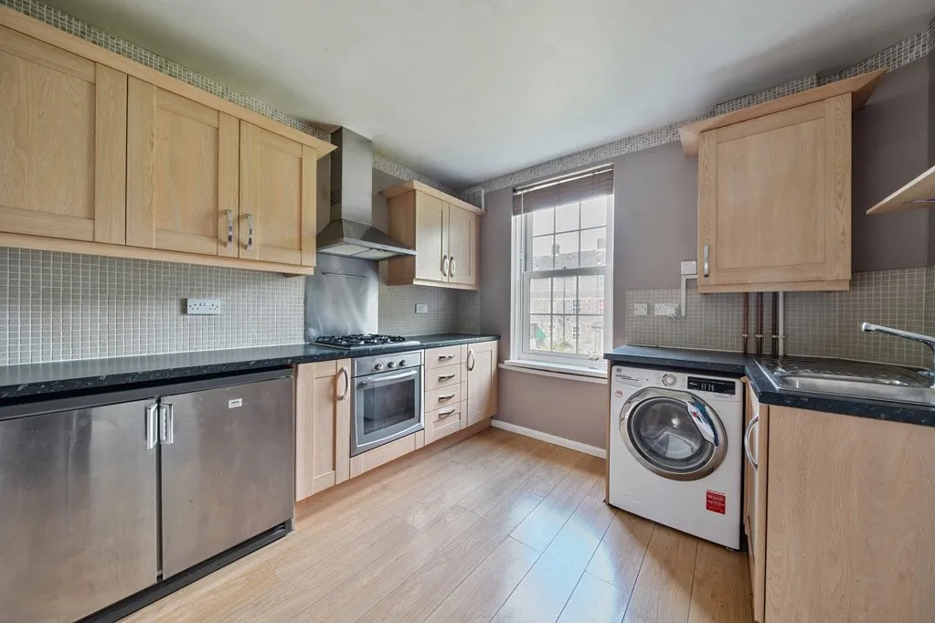 Pond Close, London, SE3, photo 3