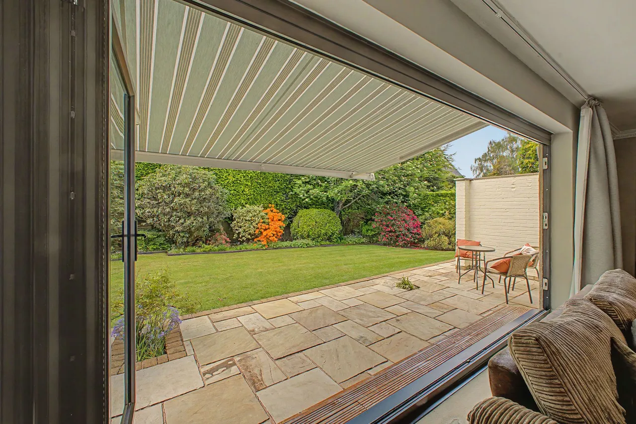 Oakwood Drive, Macclesfield, photo 9