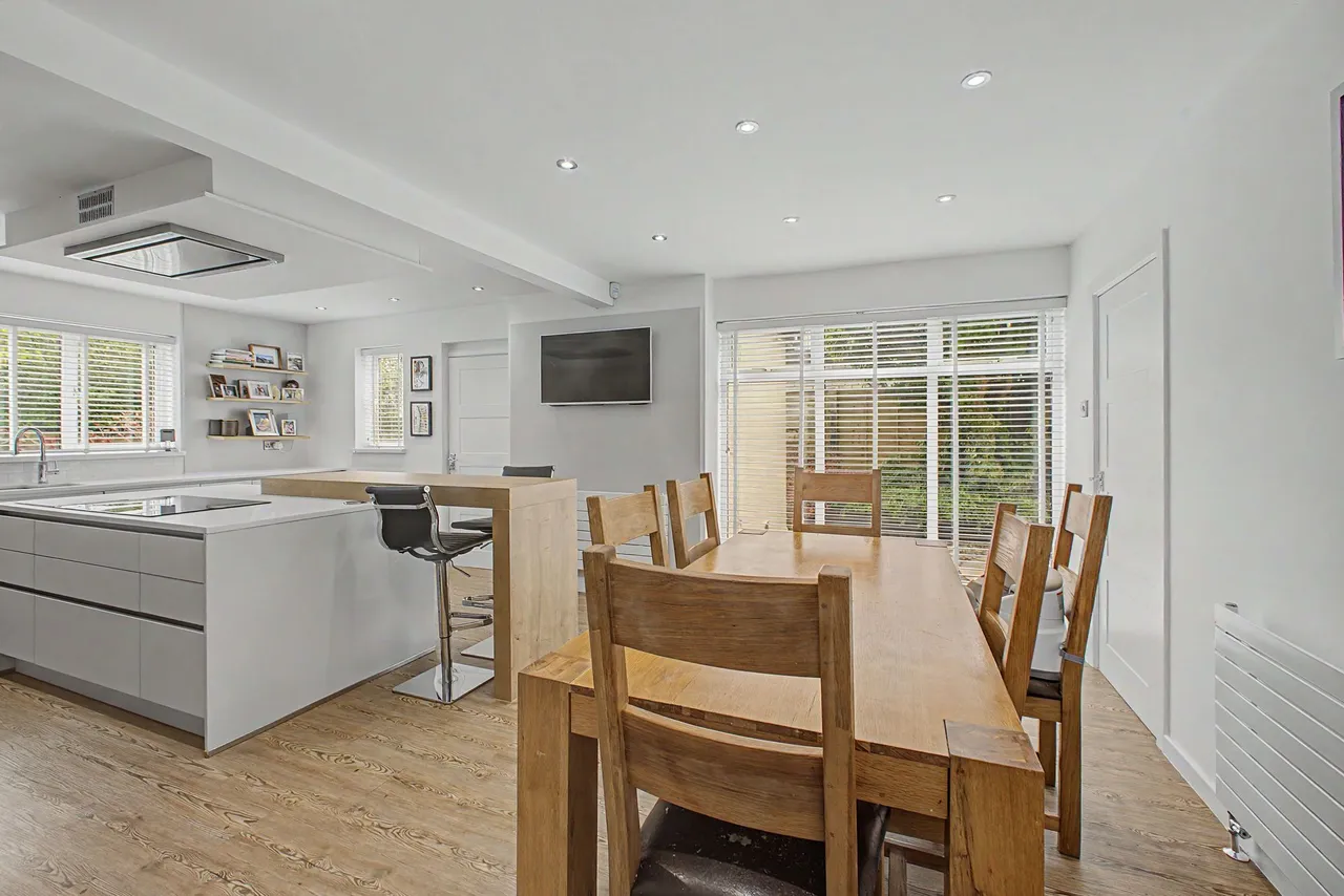 Oakwood Drive, Macclesfield, photo 6