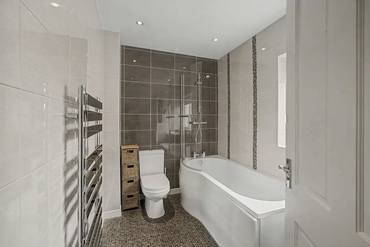 Oakwood Drive, Macclesfield, photo 18