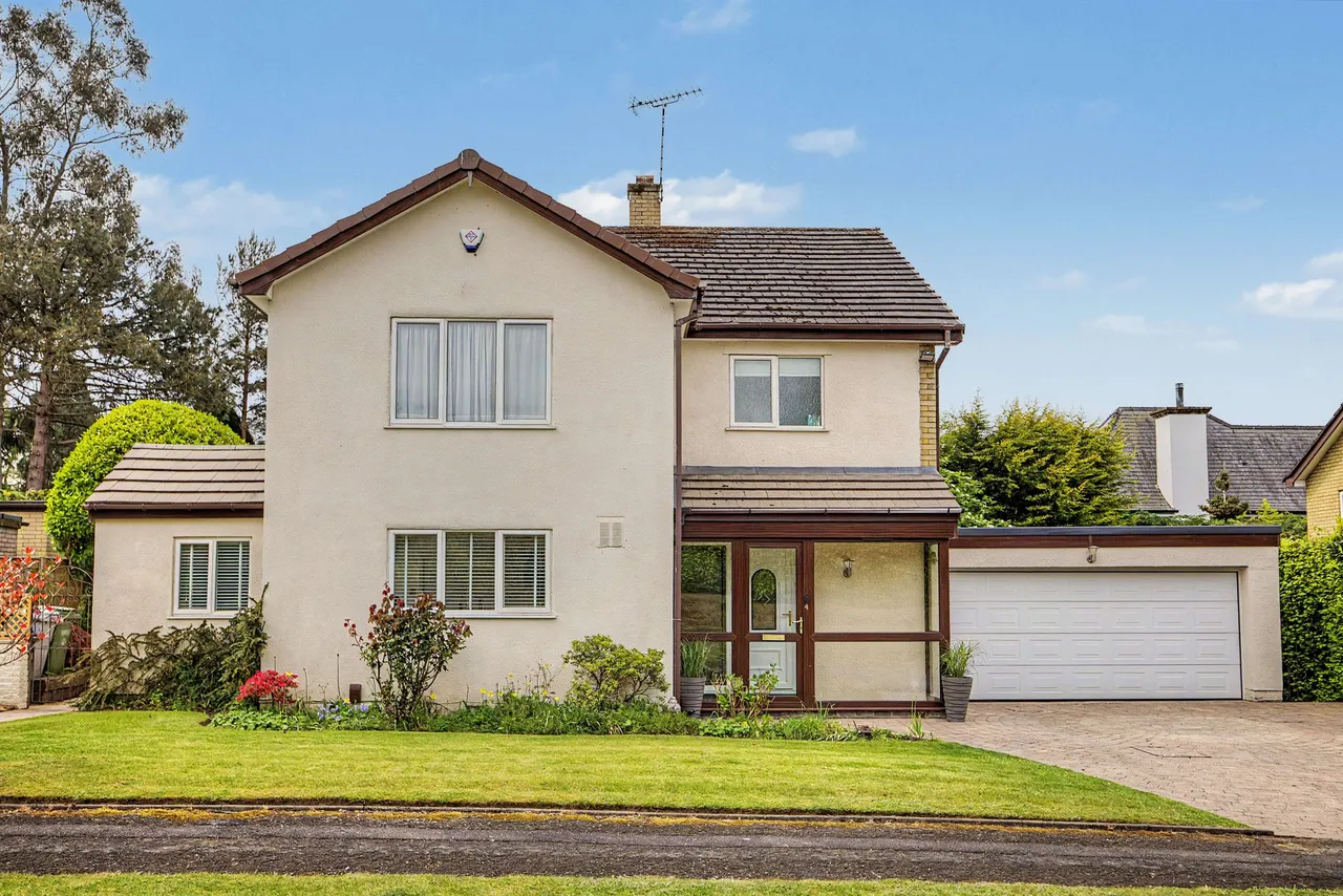4 bed house for sale, Oakwood Drive, Macclesfield
