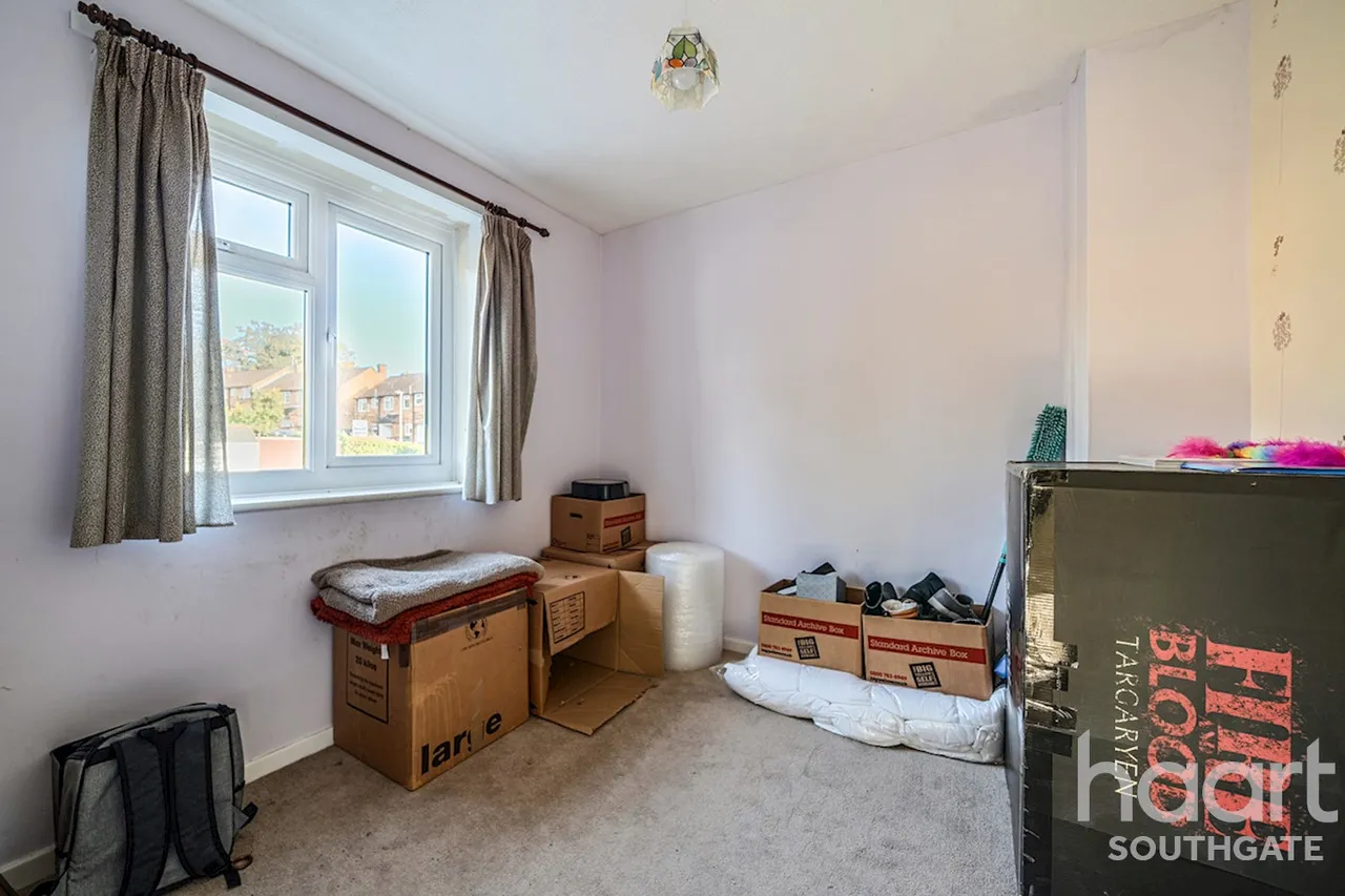 Tempest Avenue, Potters bar, EN6, photo 17