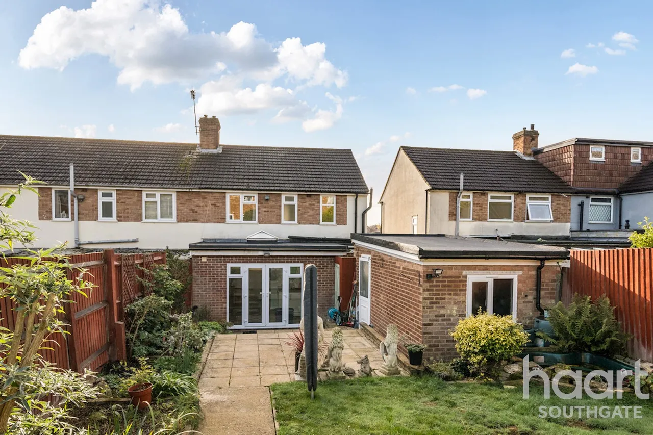 Tempest Avenue, Potters bar, EN6, photo 2