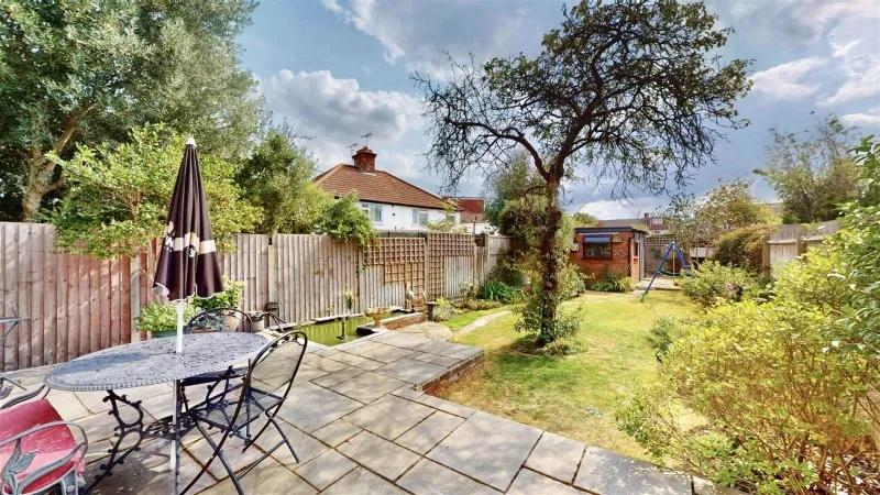 Woodland Gardens, Isleworth, photo 5