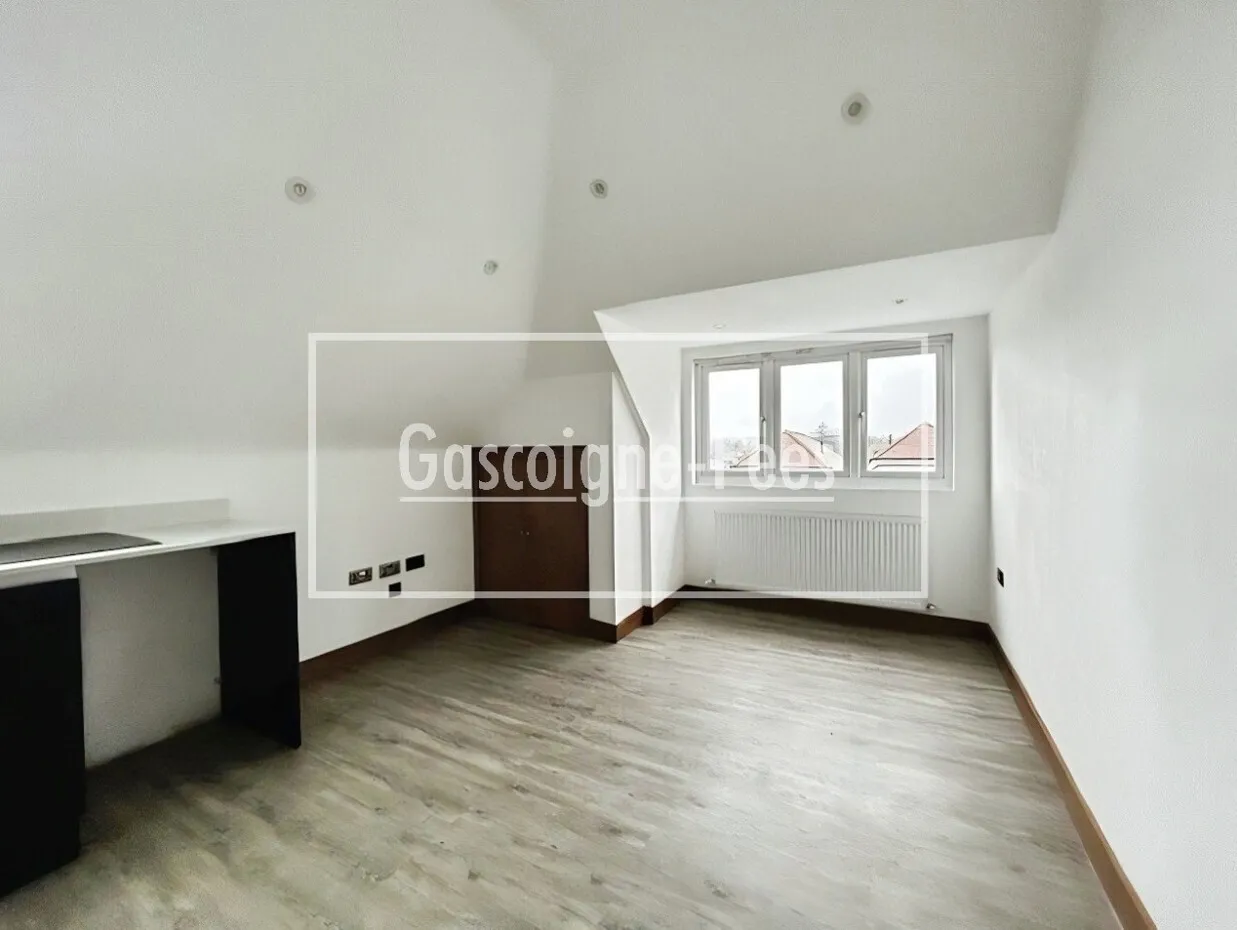 York Road, Camberley, GU15, photo 4
