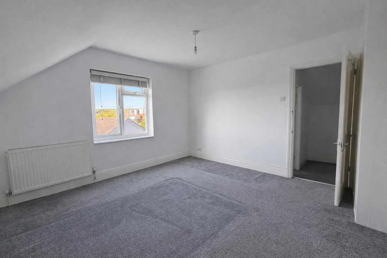 Telscombe Cliffs Way, Telscombe Cliffs, photo 18