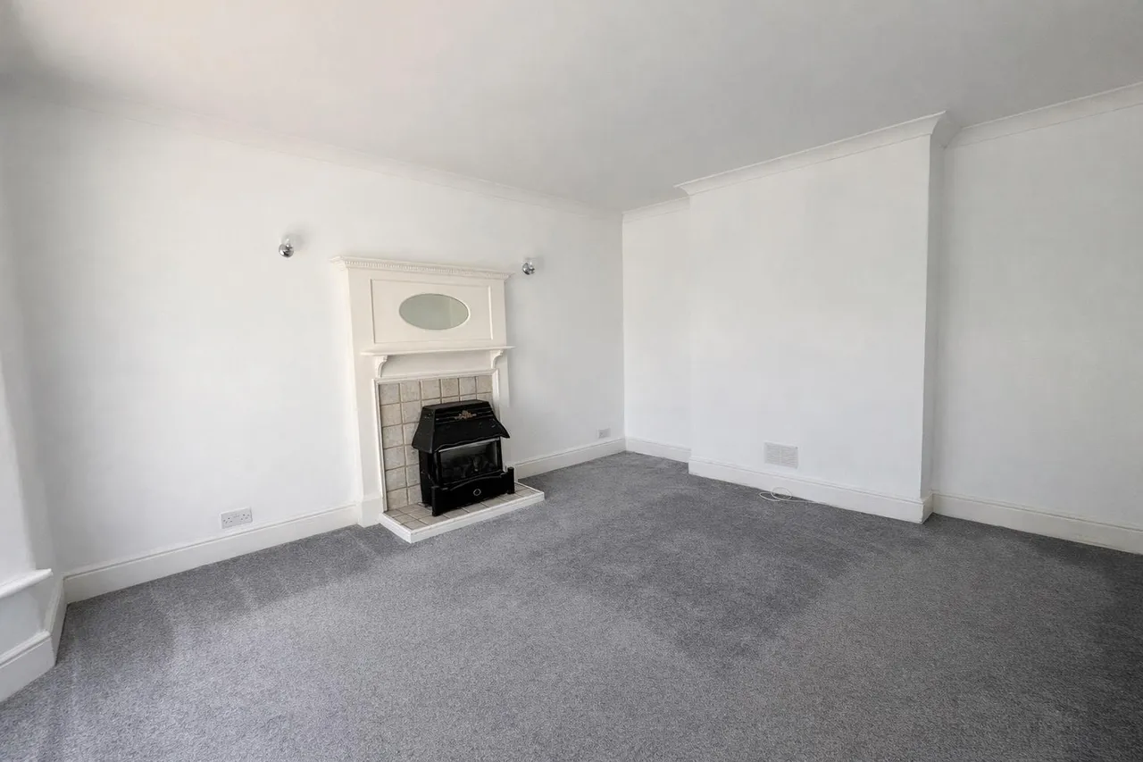 Telscombe Cliffs Way, Telscombe Cliffs, photo 12