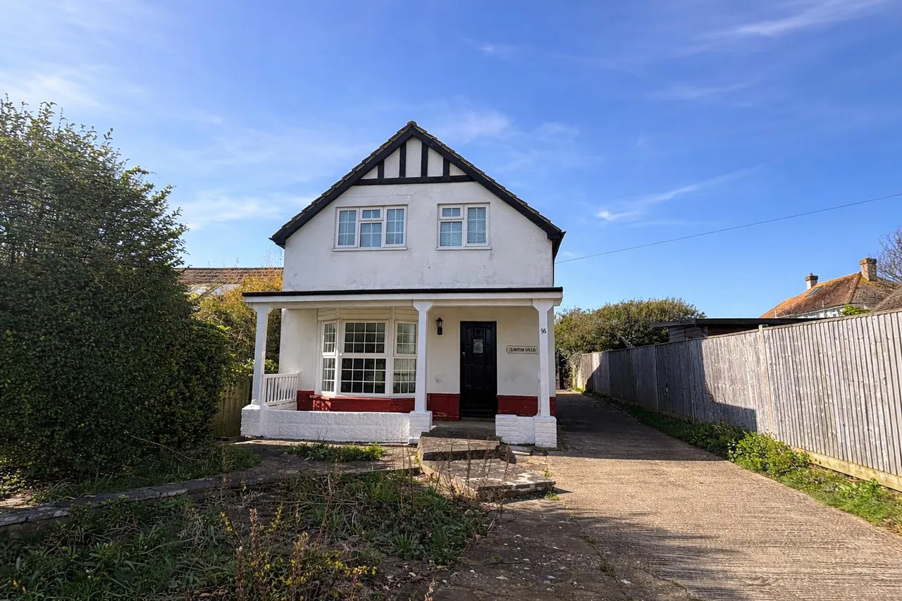 Telscombe Cliffs Way, Telscombe Cliffs, photo 26