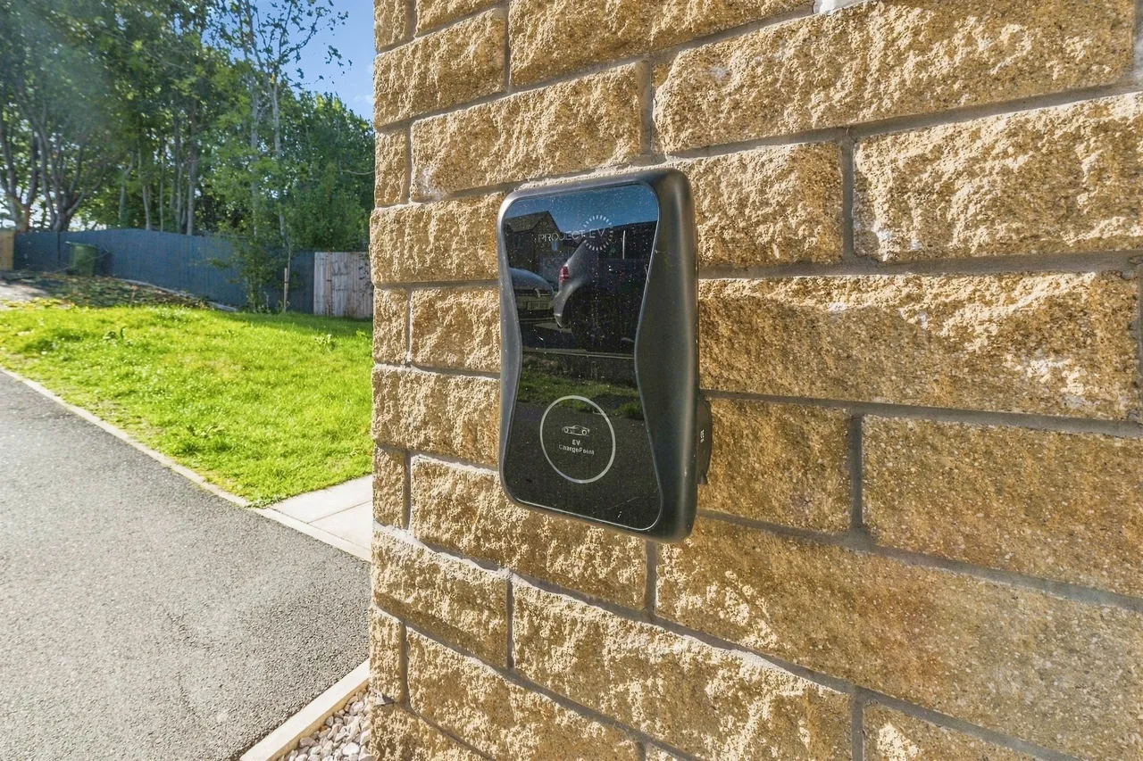 Thimble Lane, Bradford, BD7, photo 14