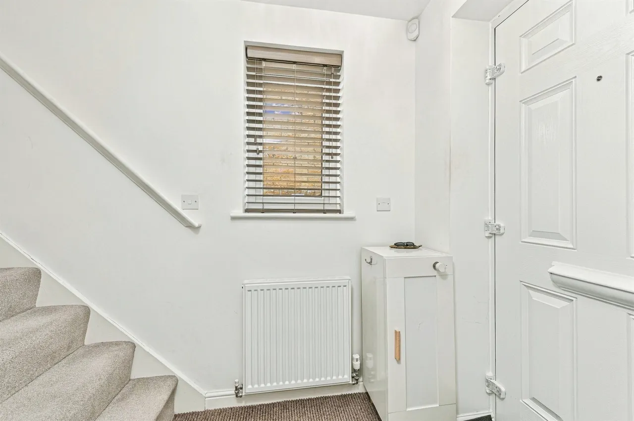 Thimble Lane, Bradford, BD7, photo 2