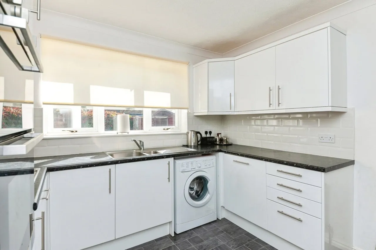 Leas Road, Clacton-on-Sea, CO15, photo 4