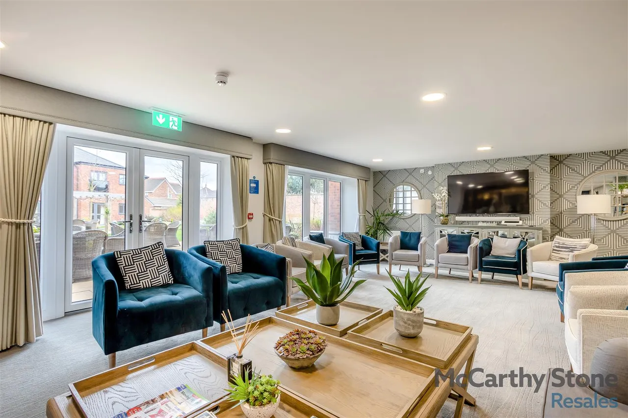 Burlington Gardens, Leyland, PR25, photo 15