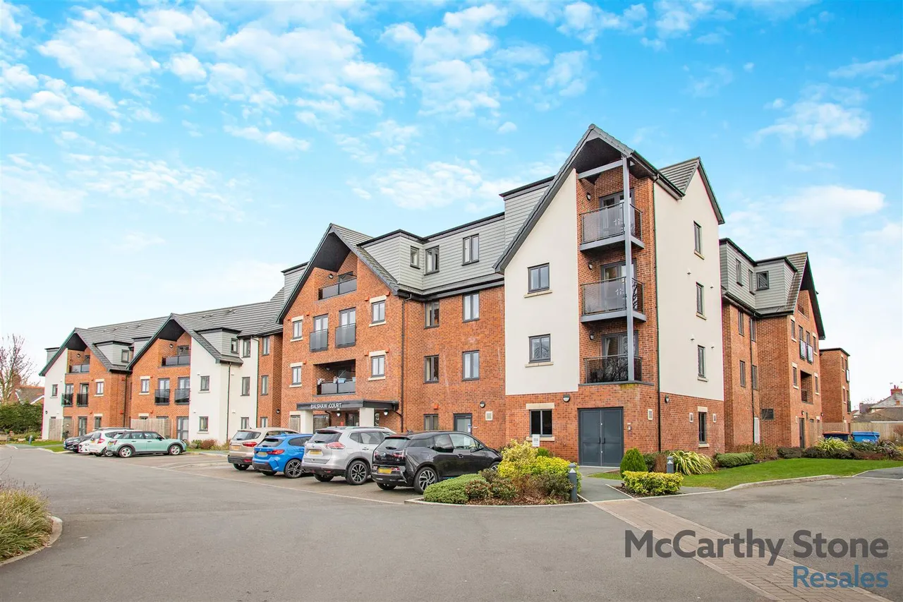 Burlington Gardens, Leyland, PR25, photo 20