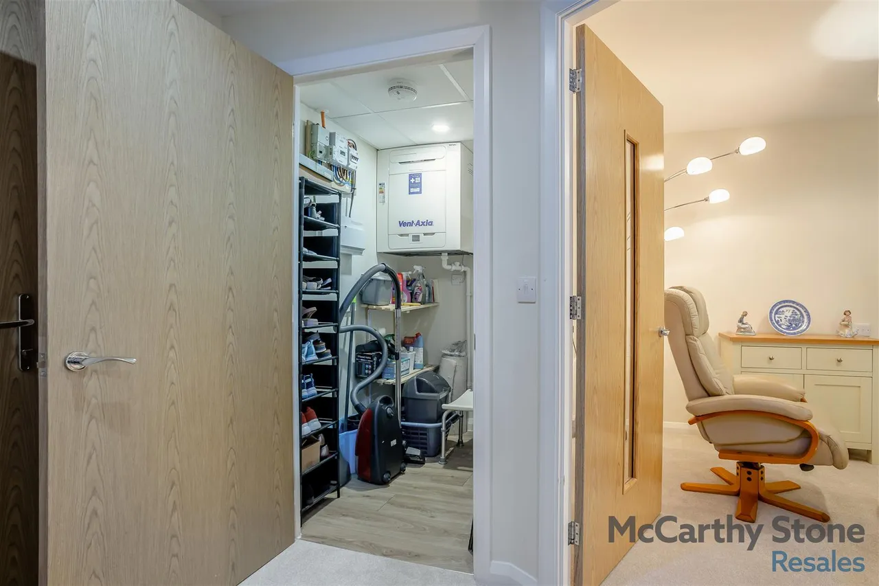 Burlington Gardens, Leyland, PR25, photo 14
