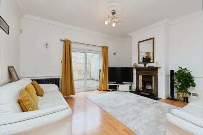 3 bed house for sale, Hurst Road, Croydon, CR0