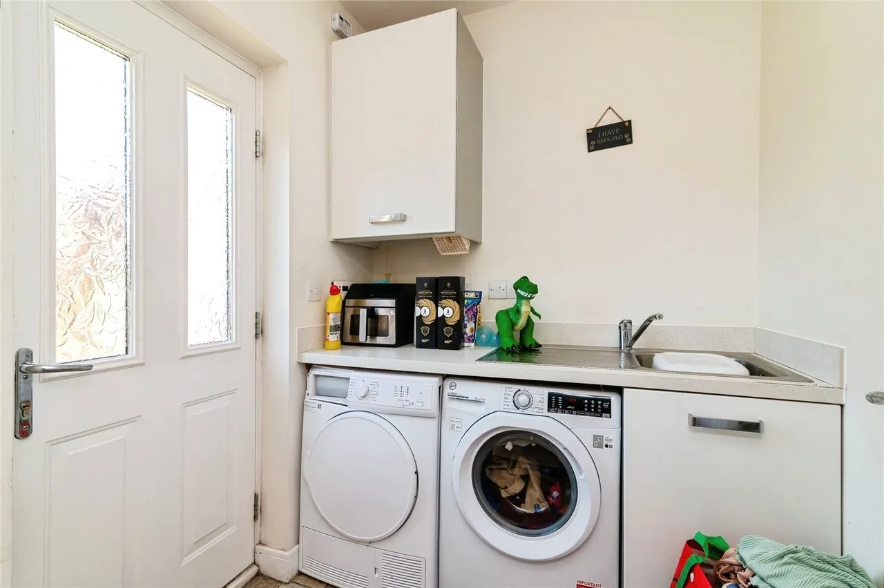 Calder Gardens, Bingham, NG13, photo 8