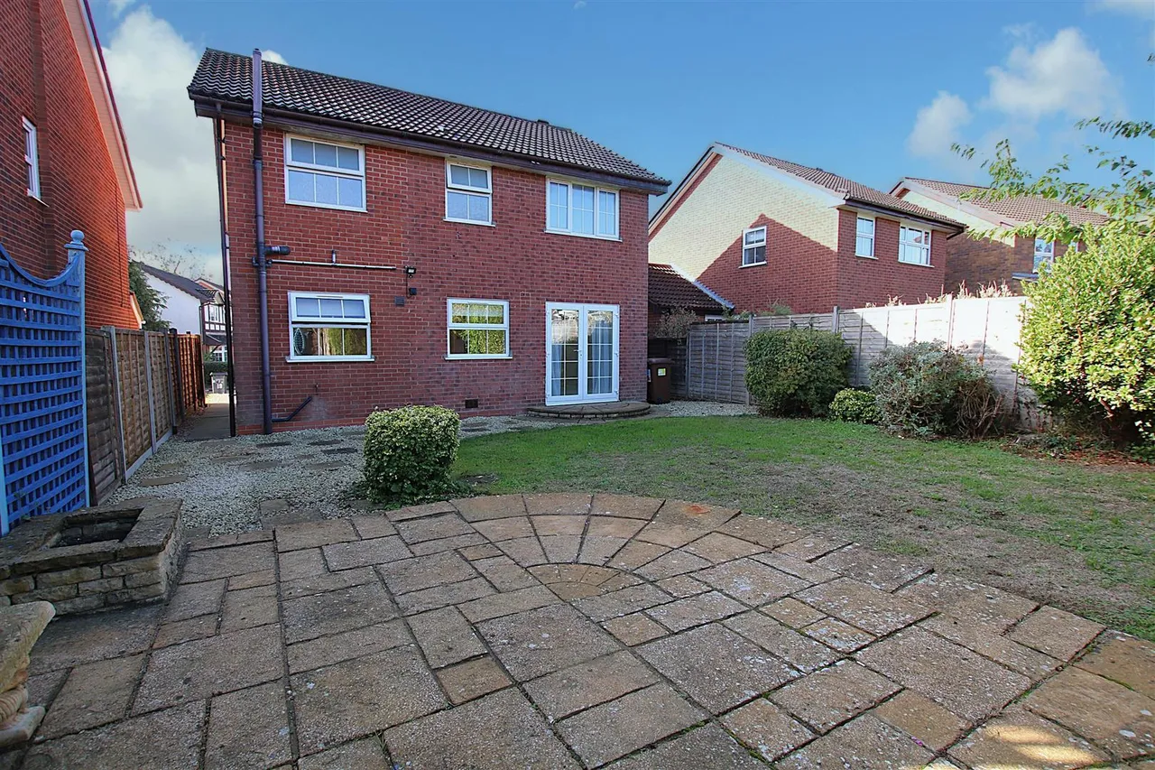 Tarragon Way, East Hunsbury, NN4, photo 15