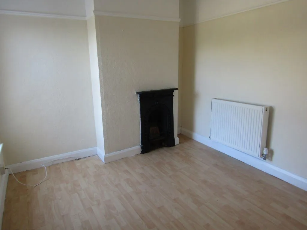 Main Street, Brinsley, photo 6