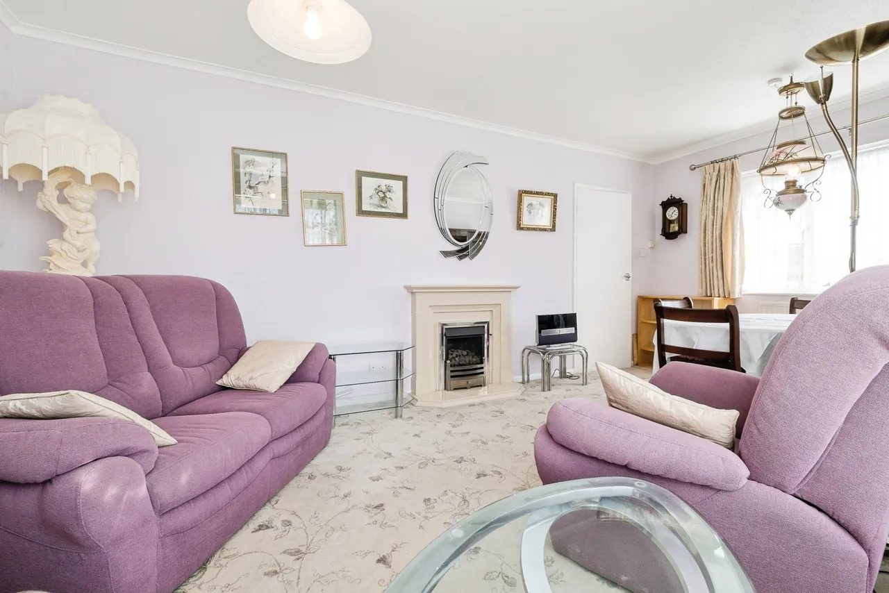 Greenfields Close, Loughton, Essex, IG10, photo 6